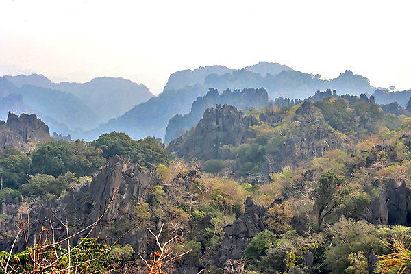 Na Hin, Laos